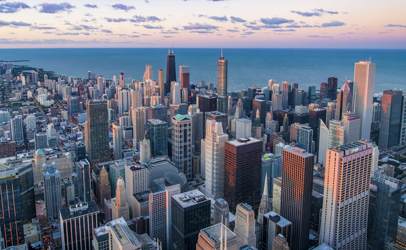 Chicago street scene resembling Berlin