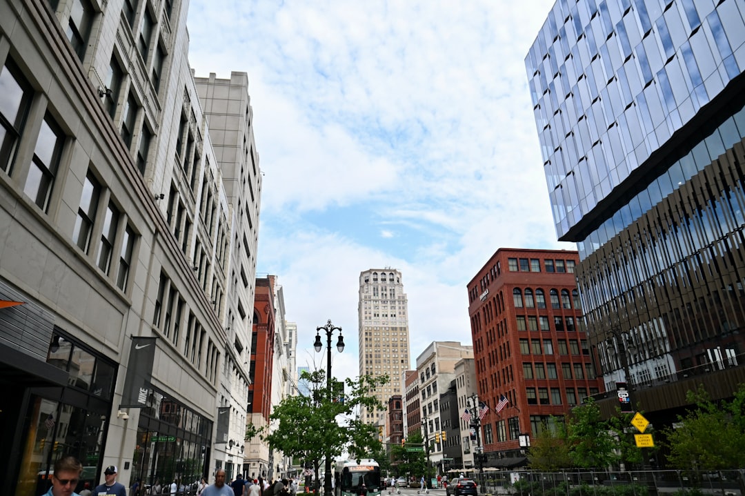Detroit street scene resembling Berlin